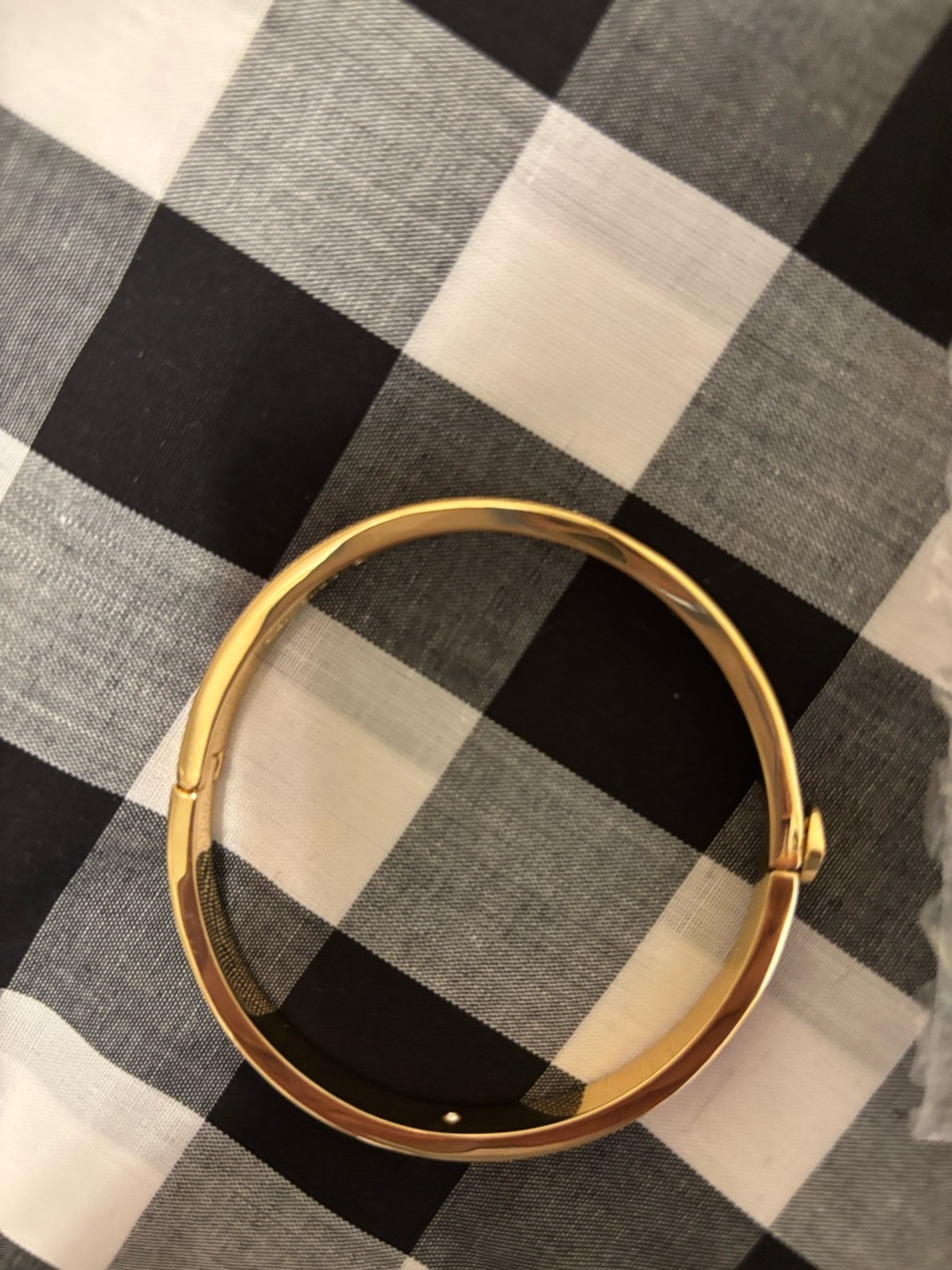 kate spade Gold-Tone Bracelet with Fuchsia Enamel Inlay - Picture 5 of 8